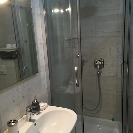 아파트 Apartman A