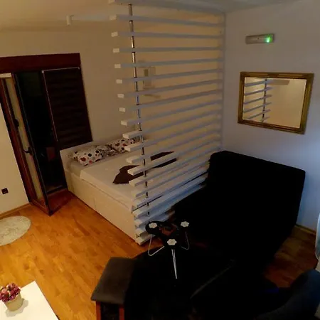Apartman A 아파트 *